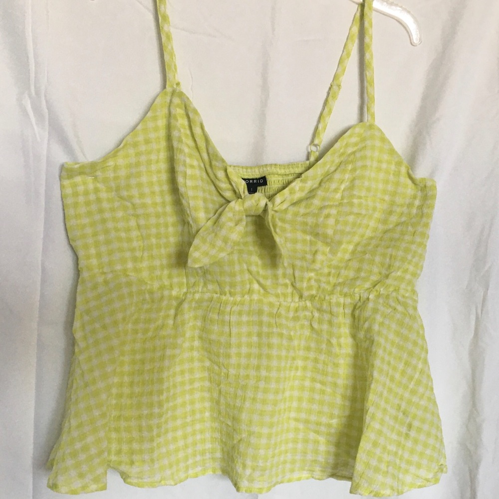 NWT torrid babydoll top in lime. Sz 1.